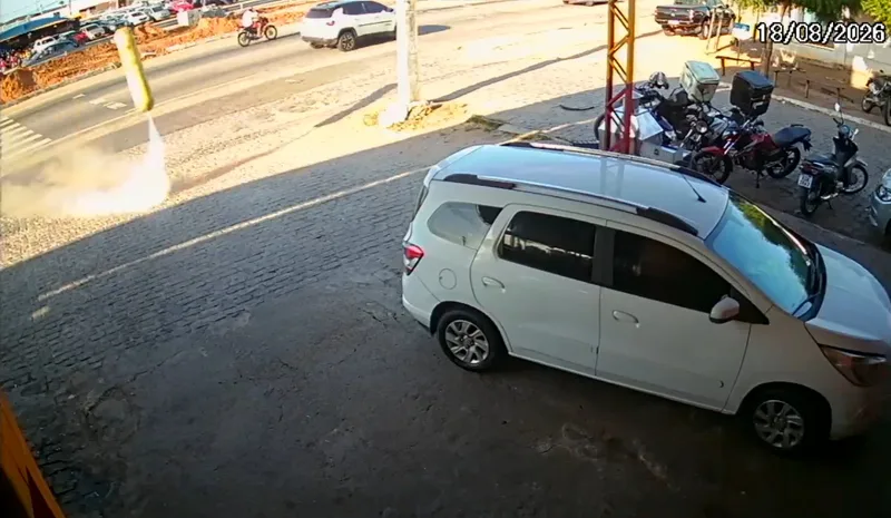 Cilindro de gás veicular explode e atinge veículos na Grande Natal